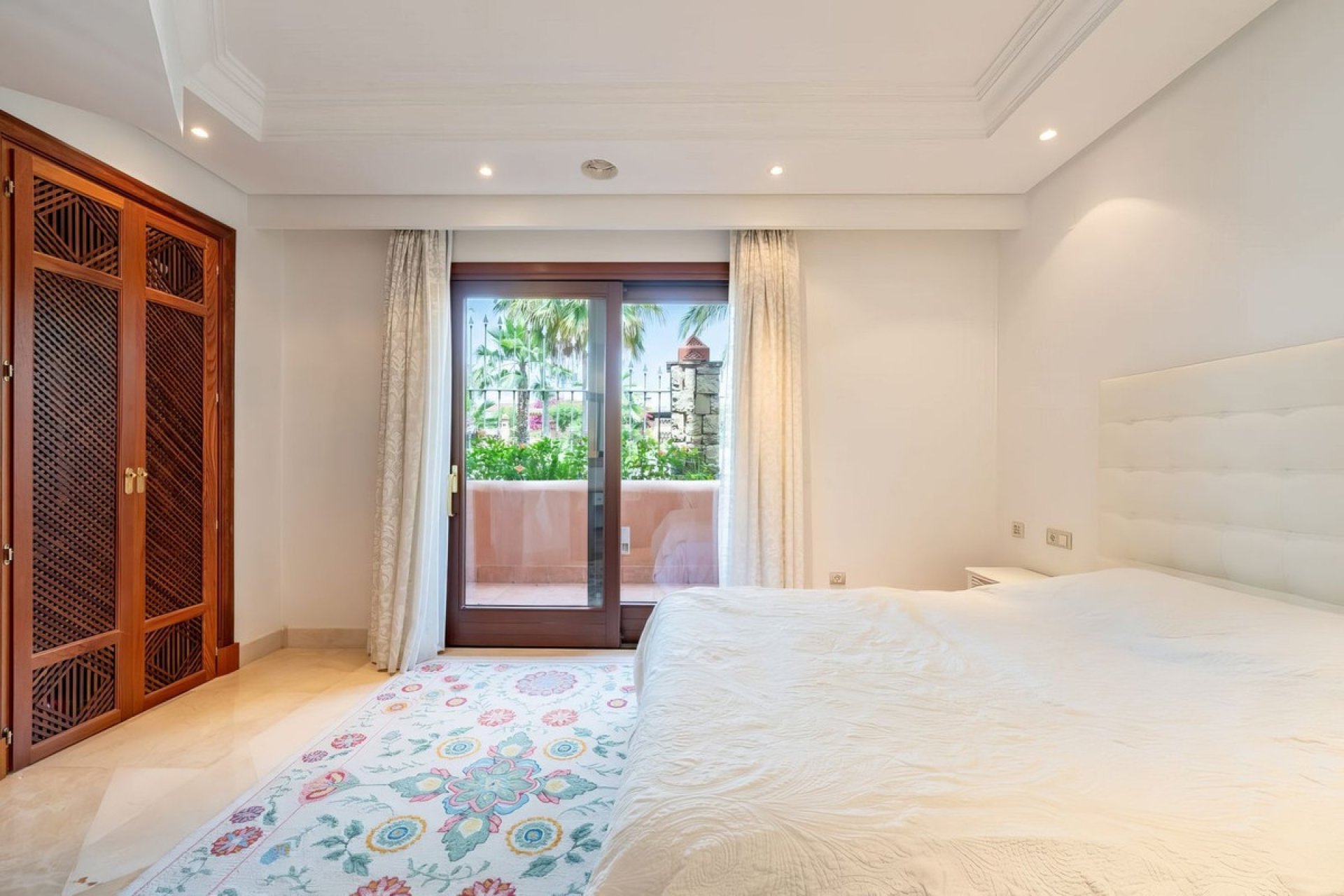 Rynek wtórny - apartment - Estepona - New Golden Mile