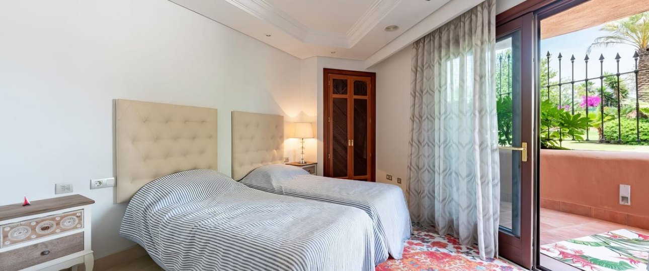Rynek wtórny - apartment - Estepona - New Golden Mile