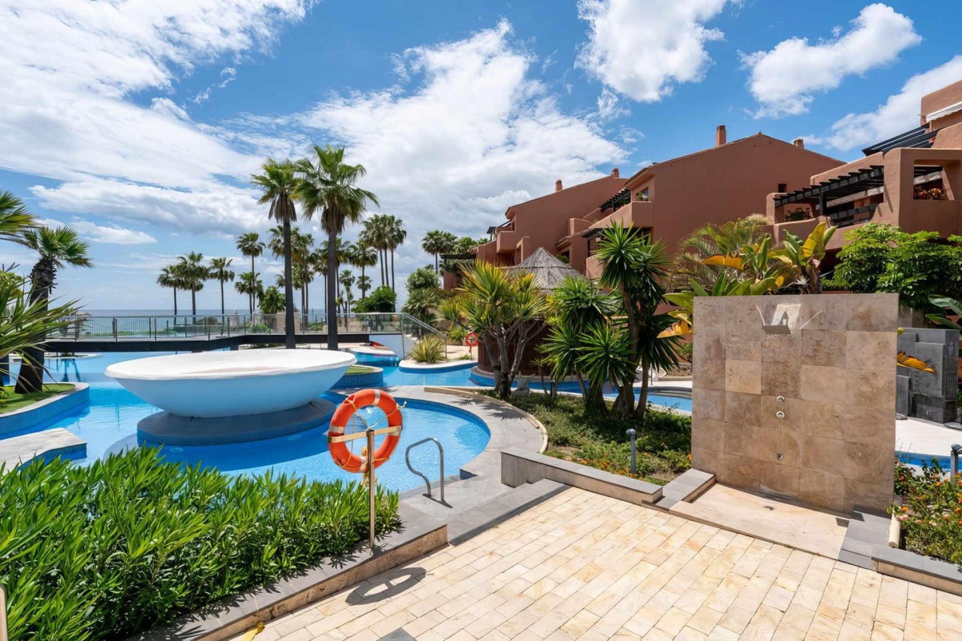 Rynek wtórny - apartment - Estepona - New Golden Mile
