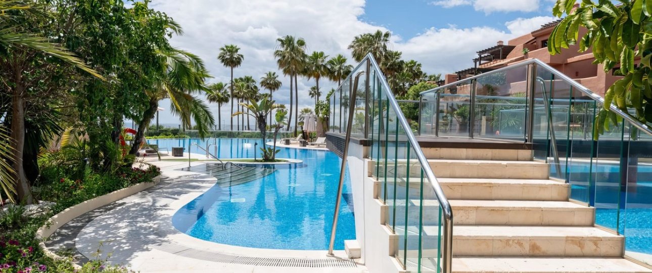 Rynek wtórny - apartment - Estepona - New Golden Mile