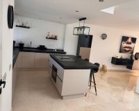 Rynek wtórny - apartment - Estepona - New Golden Mile