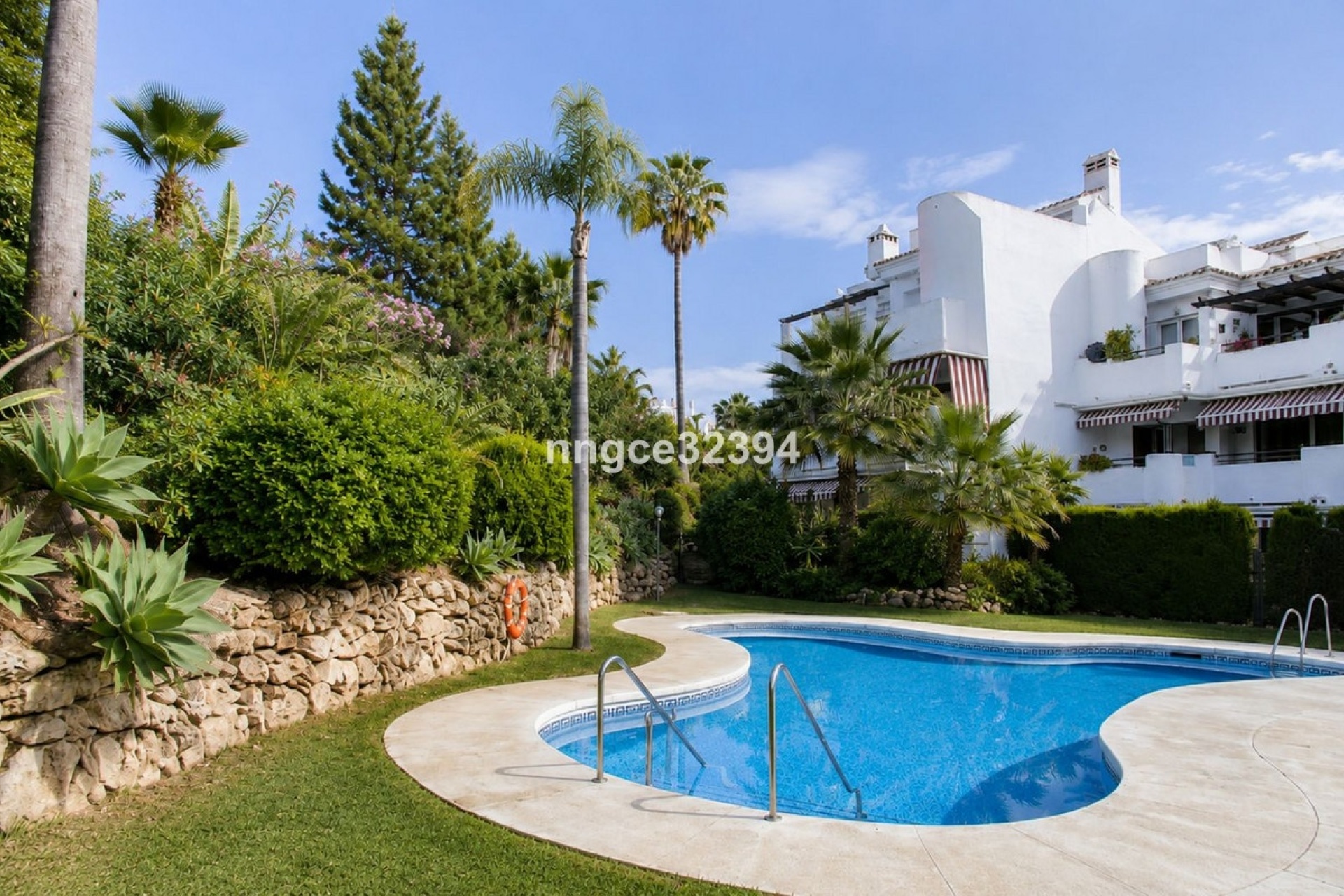 Rynek wtórny - apartment - Estepona - New Golden Mile