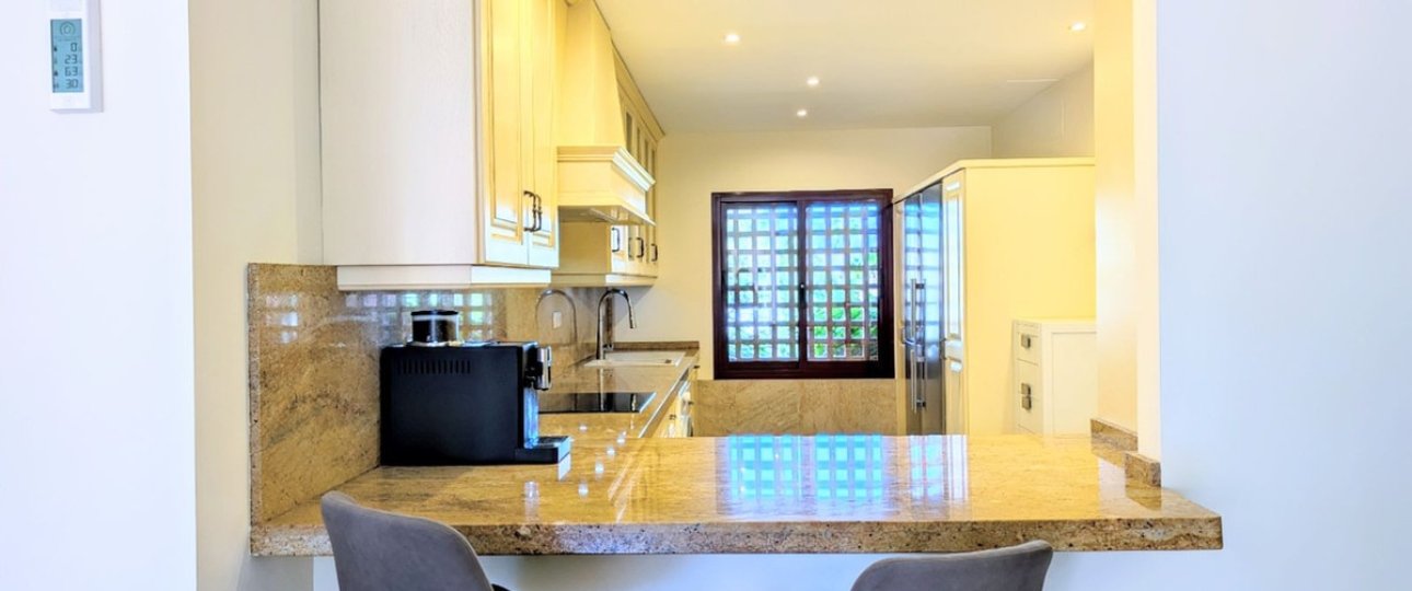 Rynek wtórny - apartment - Estepona - New Golden Mile