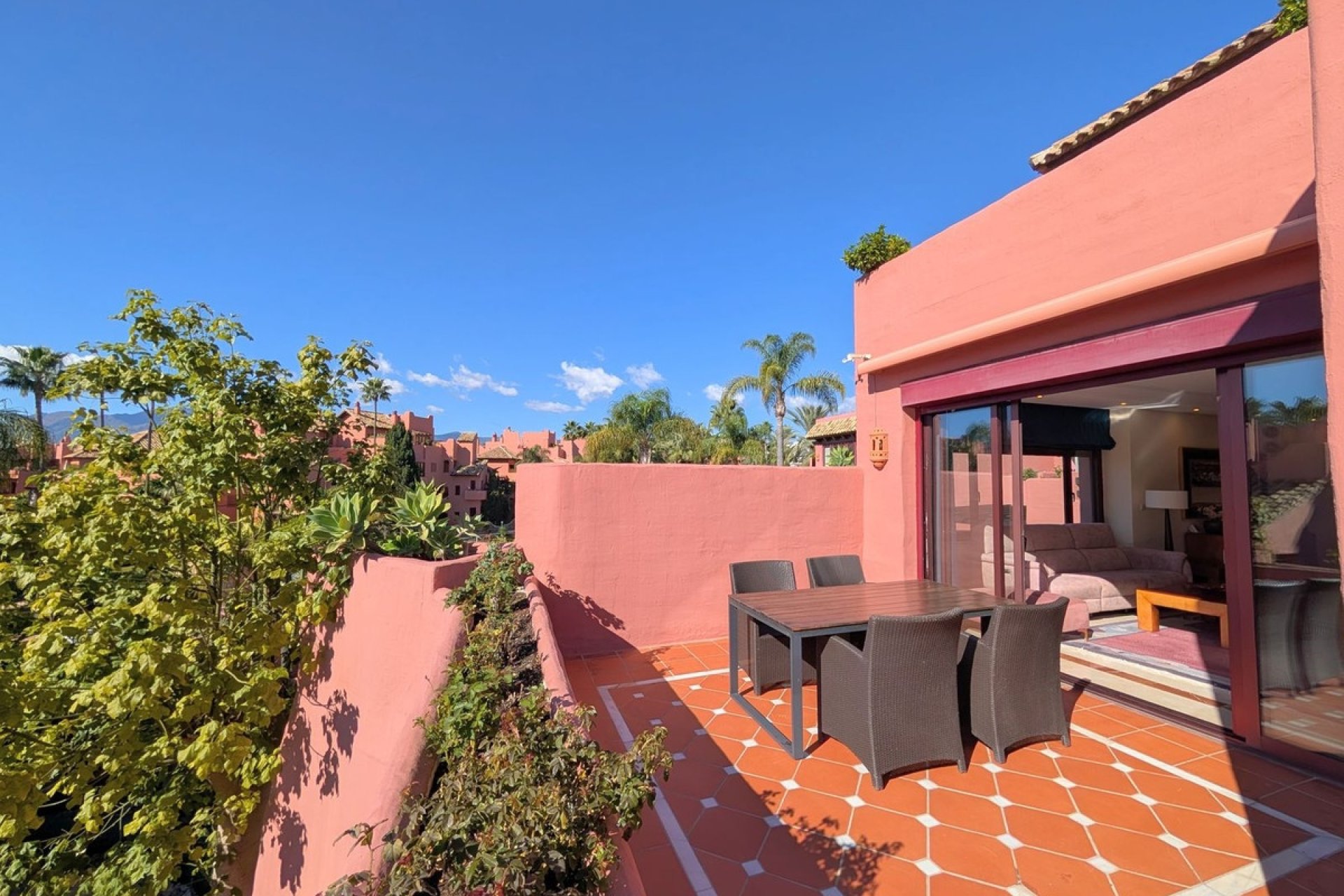 Rynek wtórny - apartment - Estepona - New Golden Mile