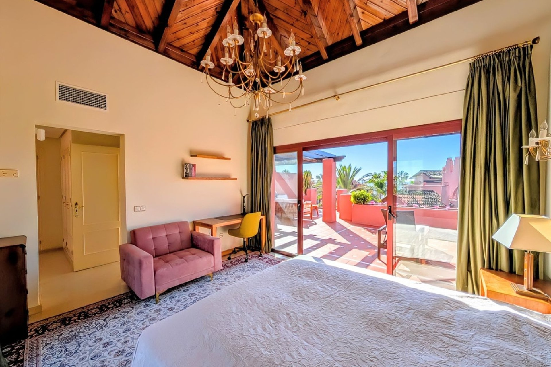 Rynek wtórny - apartment - Estepona - New Golden Mile