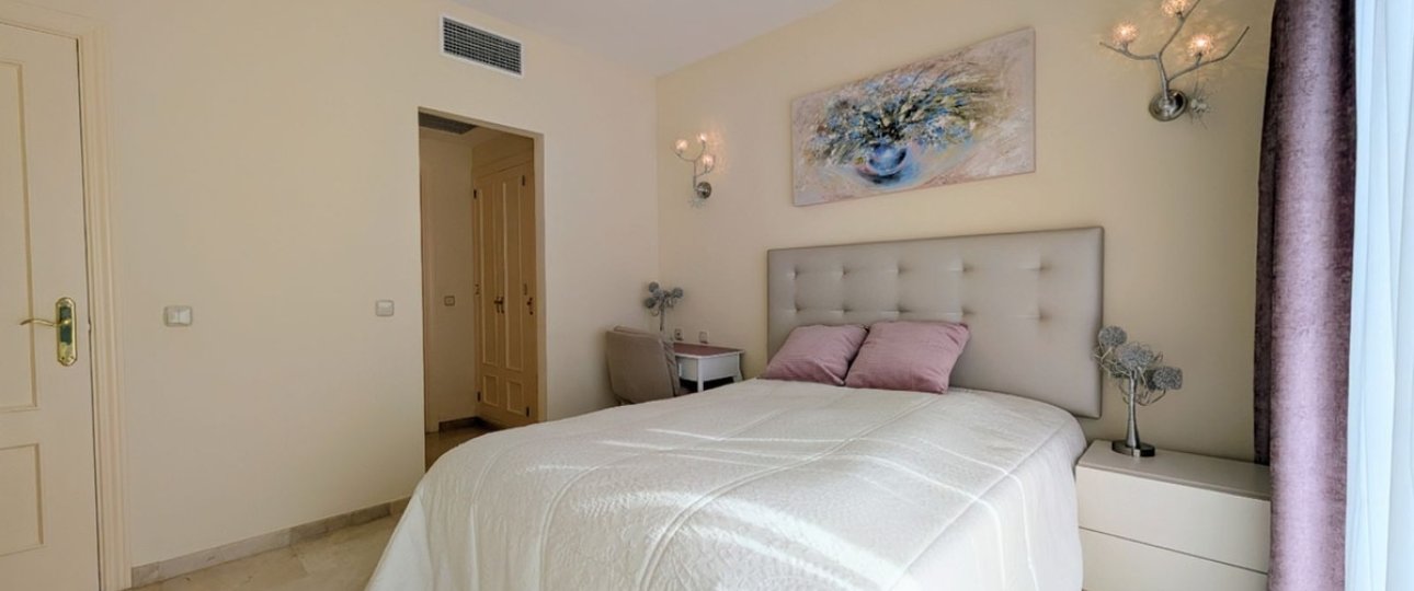 Rynek wtórny - apartment - Estepona - New Golden Mile