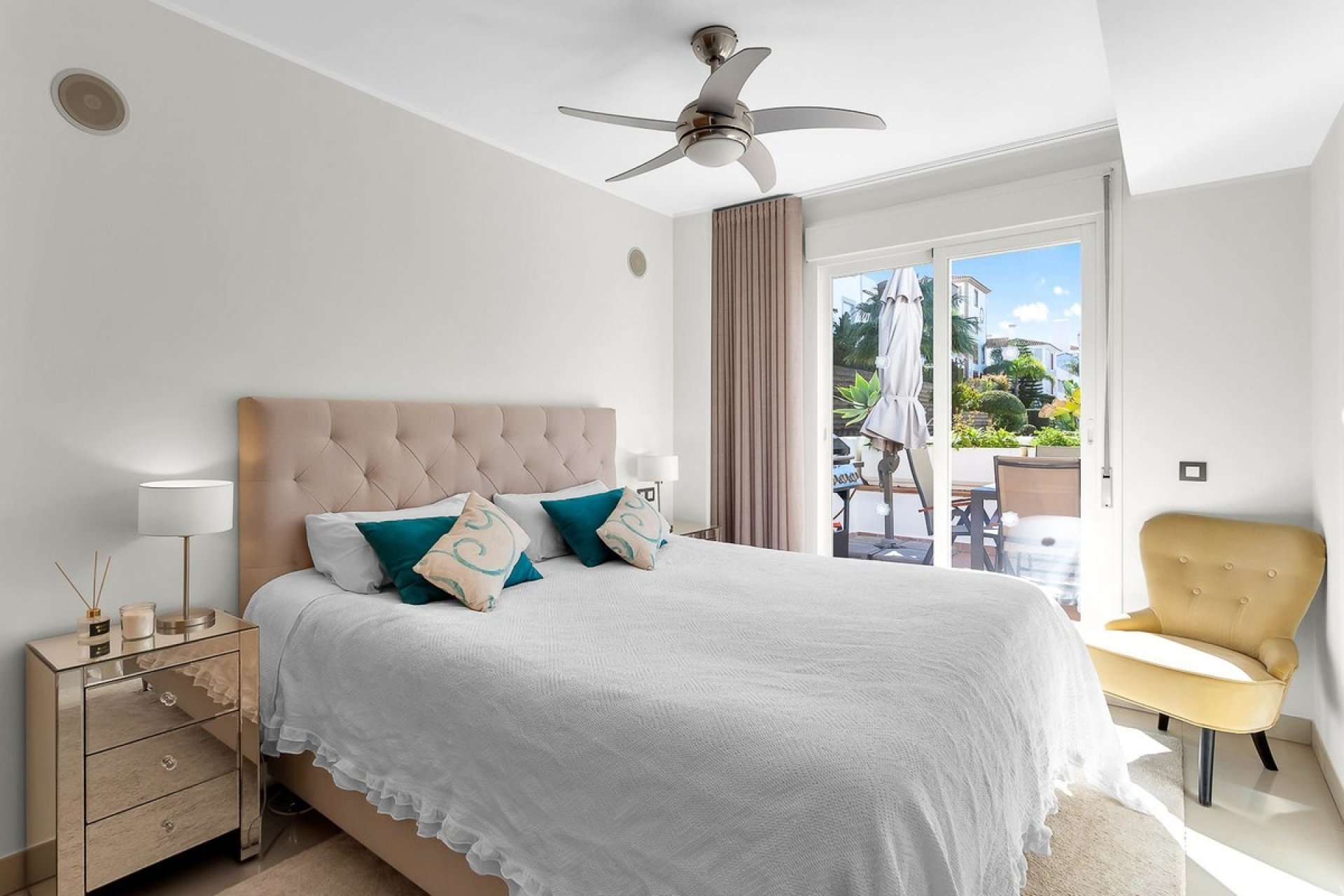 Rynek wtórny - apartment - Estepona - New Golden Mile