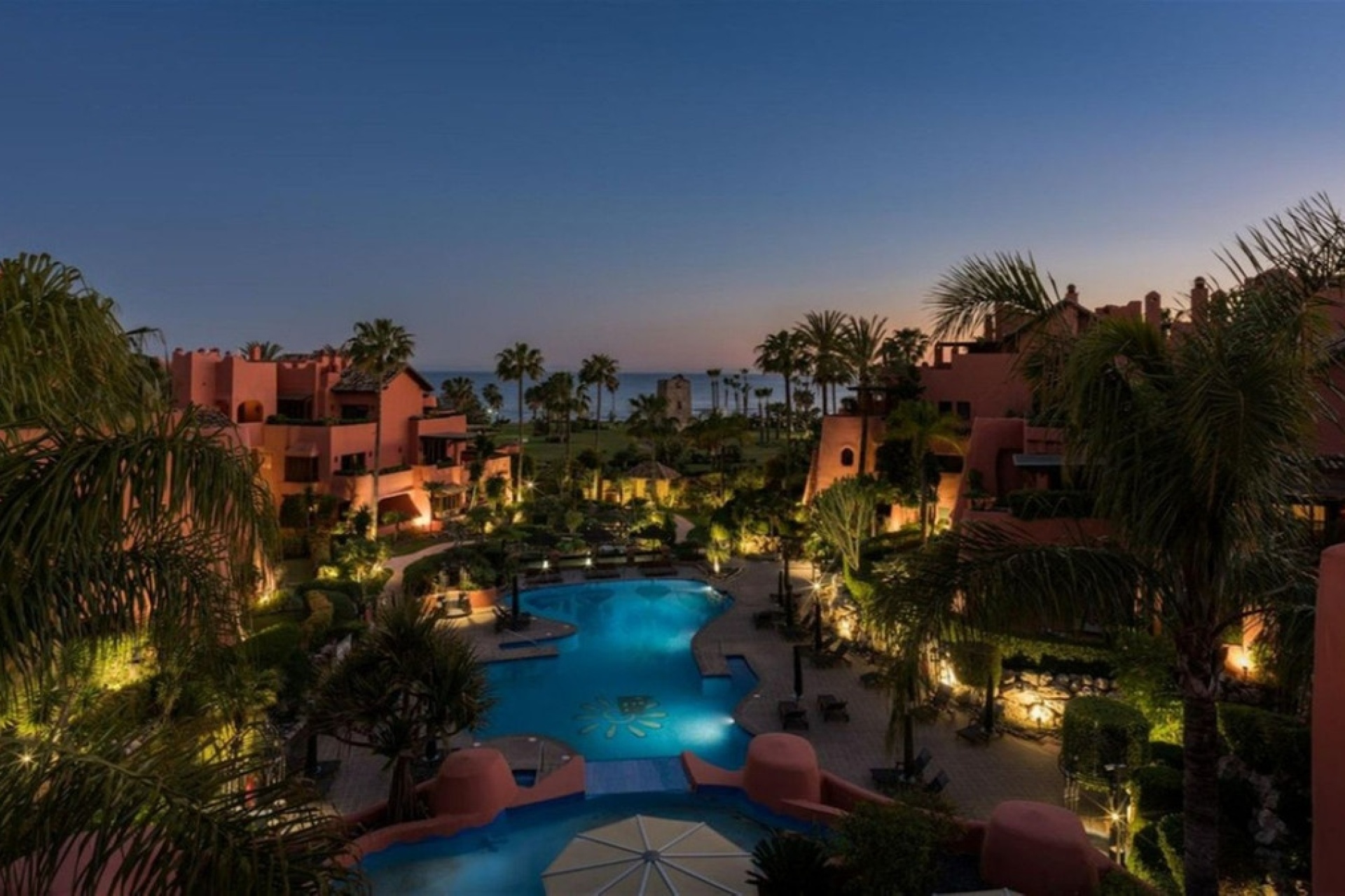 Rynek wtórny - apartment - Estepona - New Golden Mile