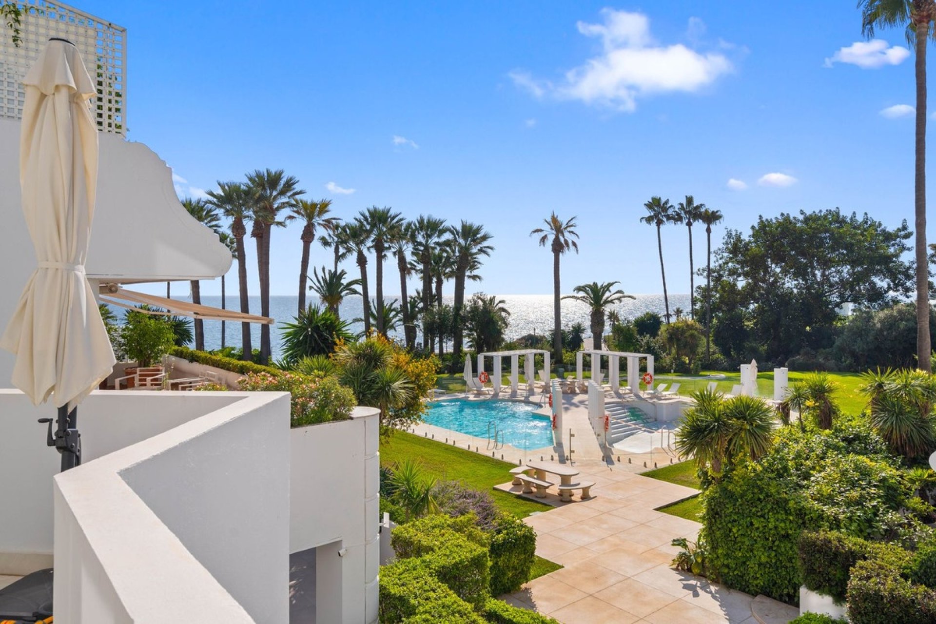 Rynek wtórny - apartment - Estepona - New Golden Mile