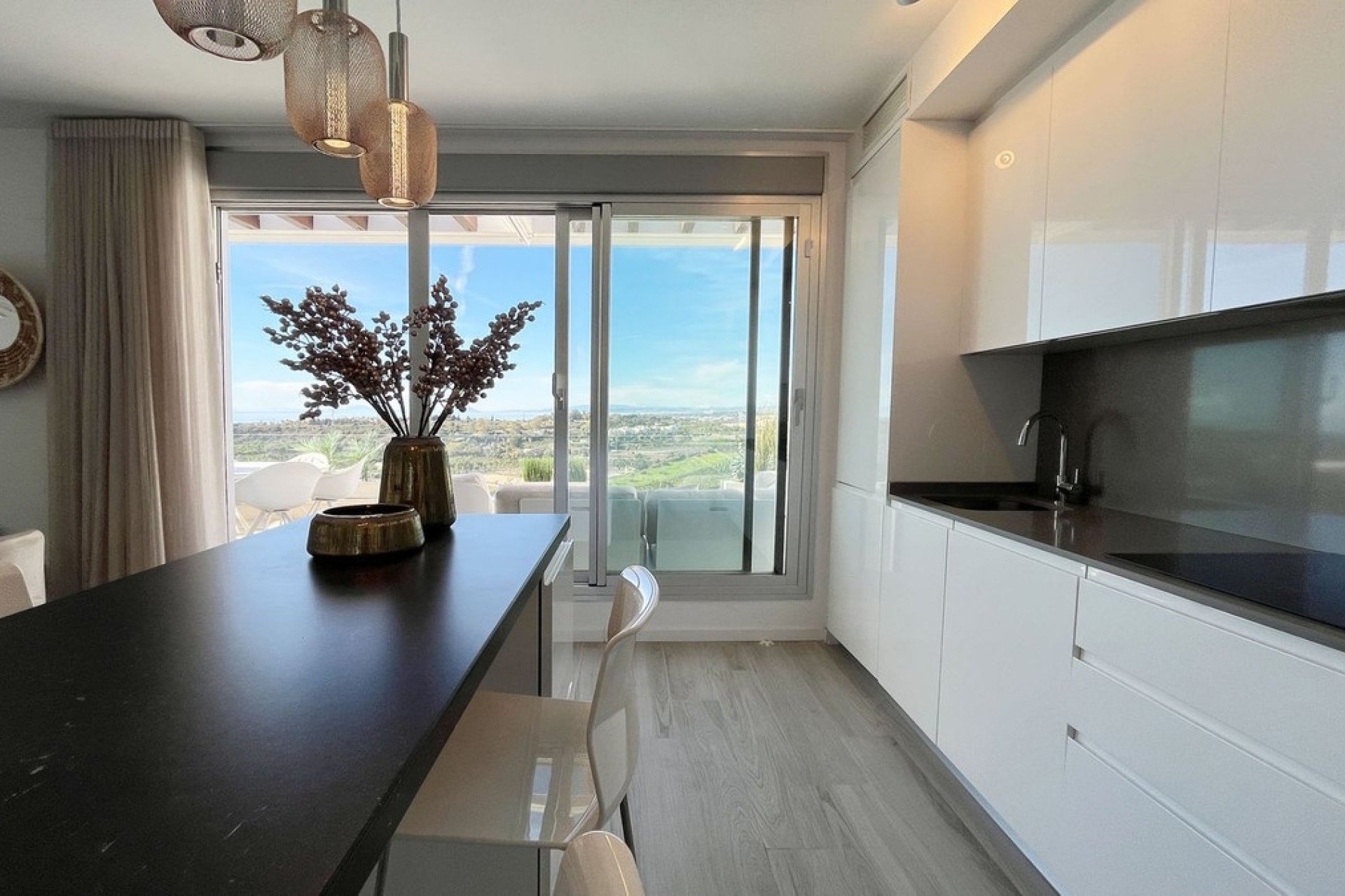 Rynek wtórny - apartment - Estepona - New Golden Mile
