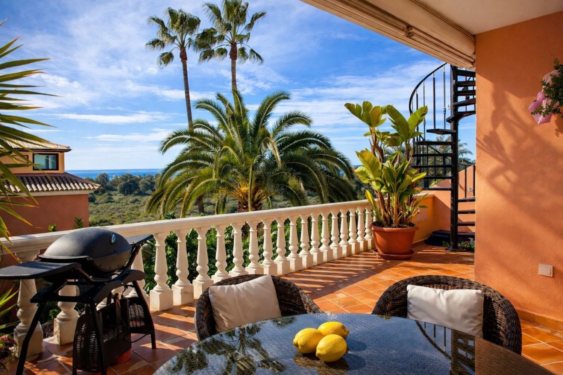 Rynek wtórny - apartment - Estepona - New Golden Mile