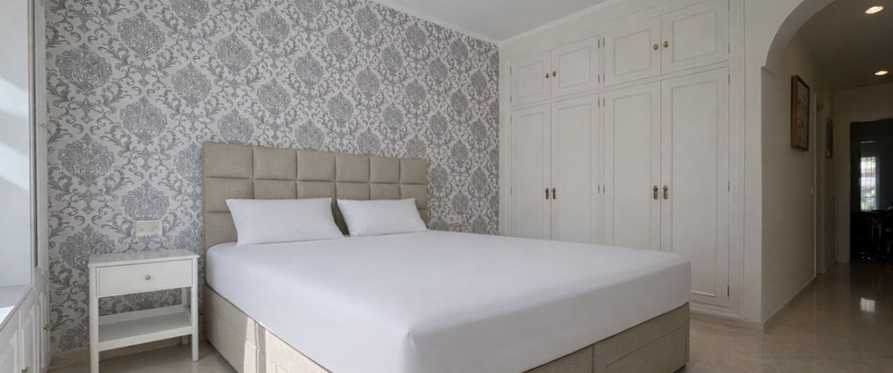 Rynek wtórny - apartment - Estepona - New Golden Mile
