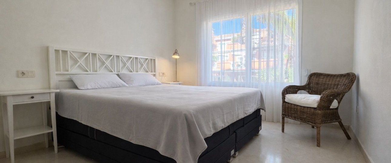 Rynek wtórny - apartment - Estepona - New Golden Mile