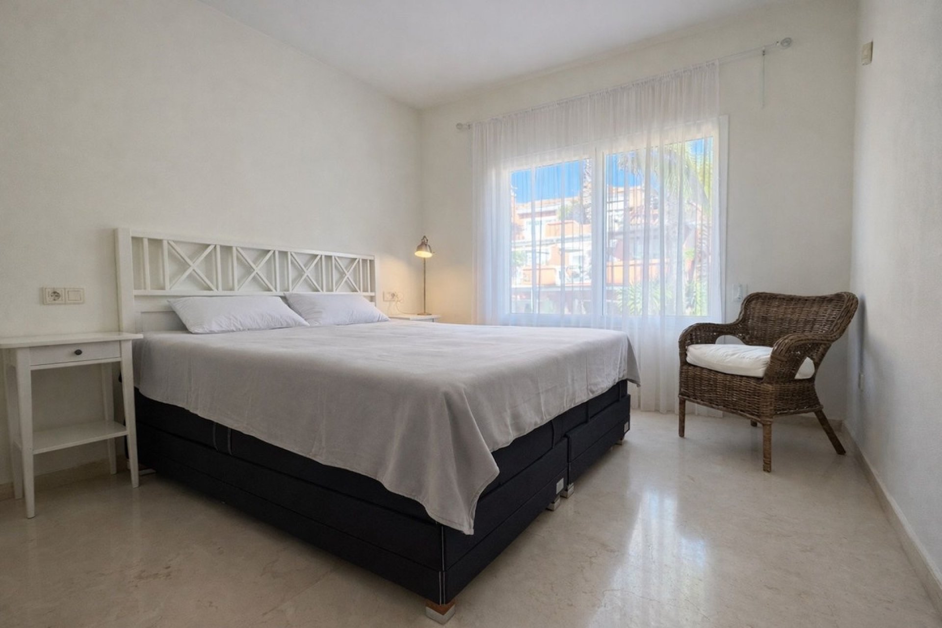 Rynek wtórny - apartment - Estepona - New Golden Mile