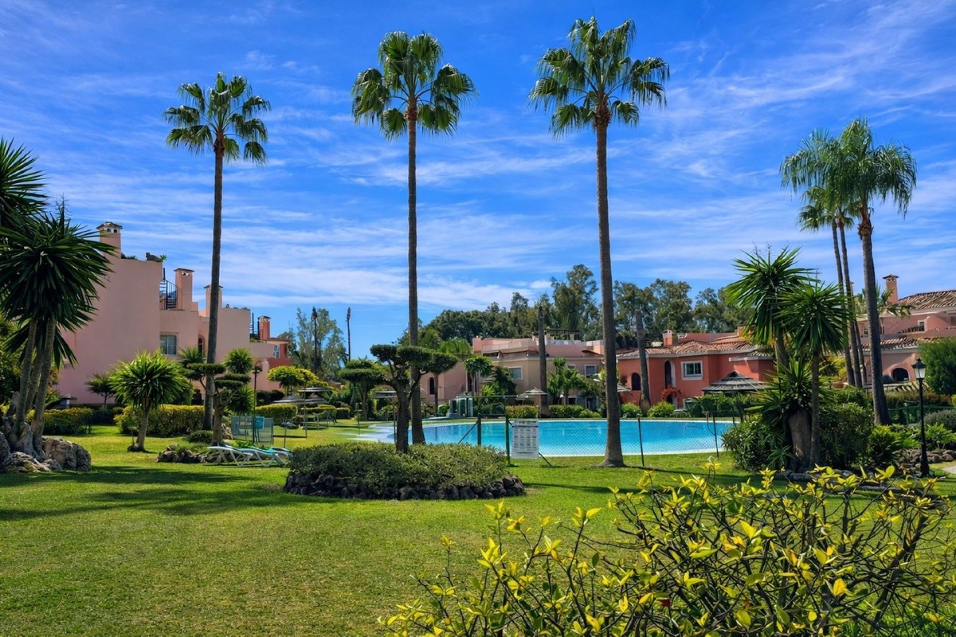 Rynek wtórny - apartment - Estepona - New Golden Mile