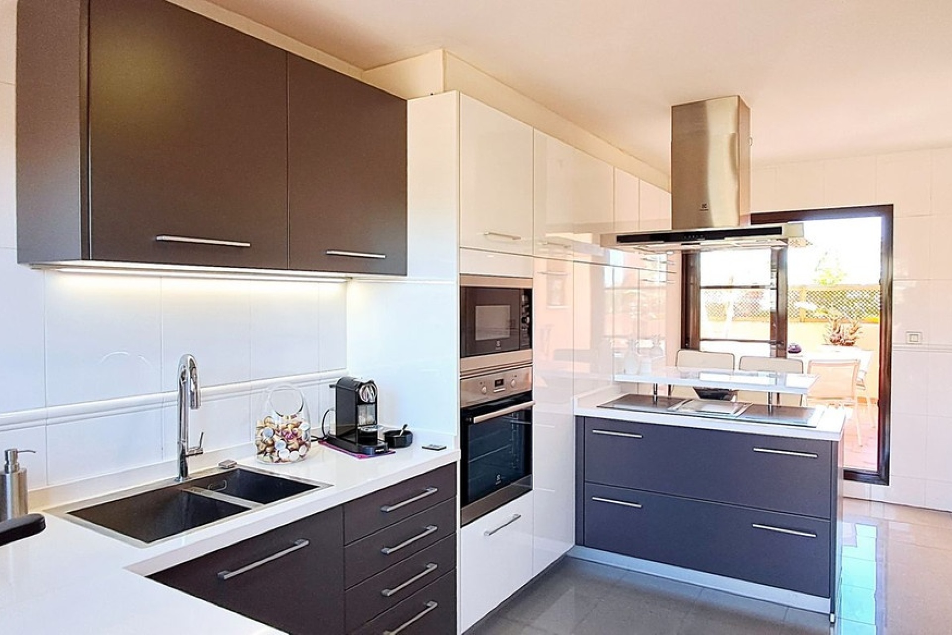 Rynek wtórny - apartment - Estepona - New Golden Mile