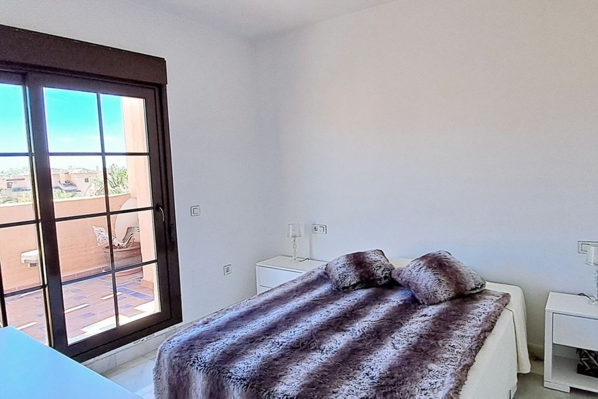 Rynek wtórny - apartment - Estepona - New Golden Mile