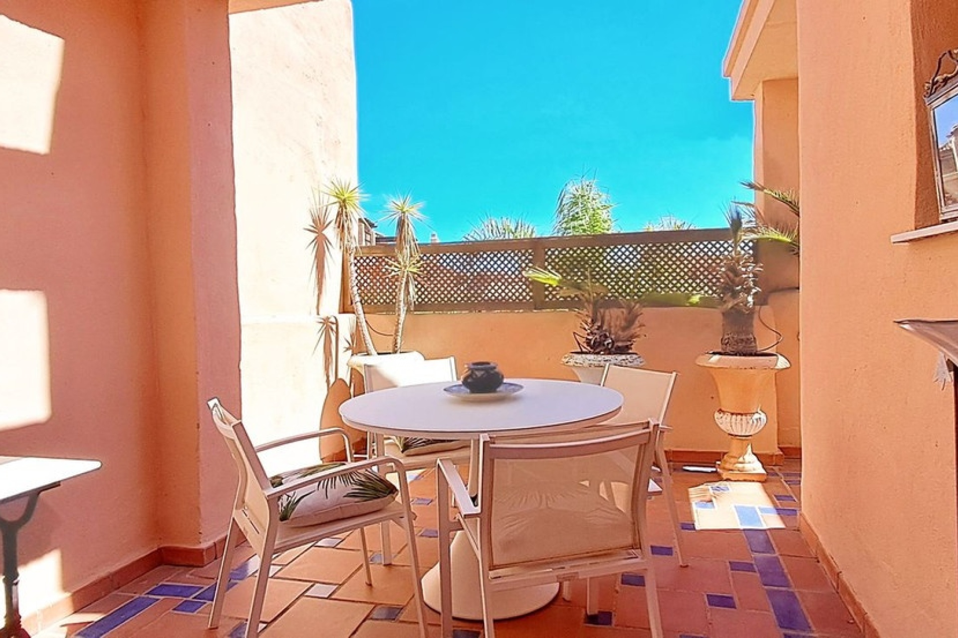 Rynek wtórny - apartment - Estepona - New Golden Mile