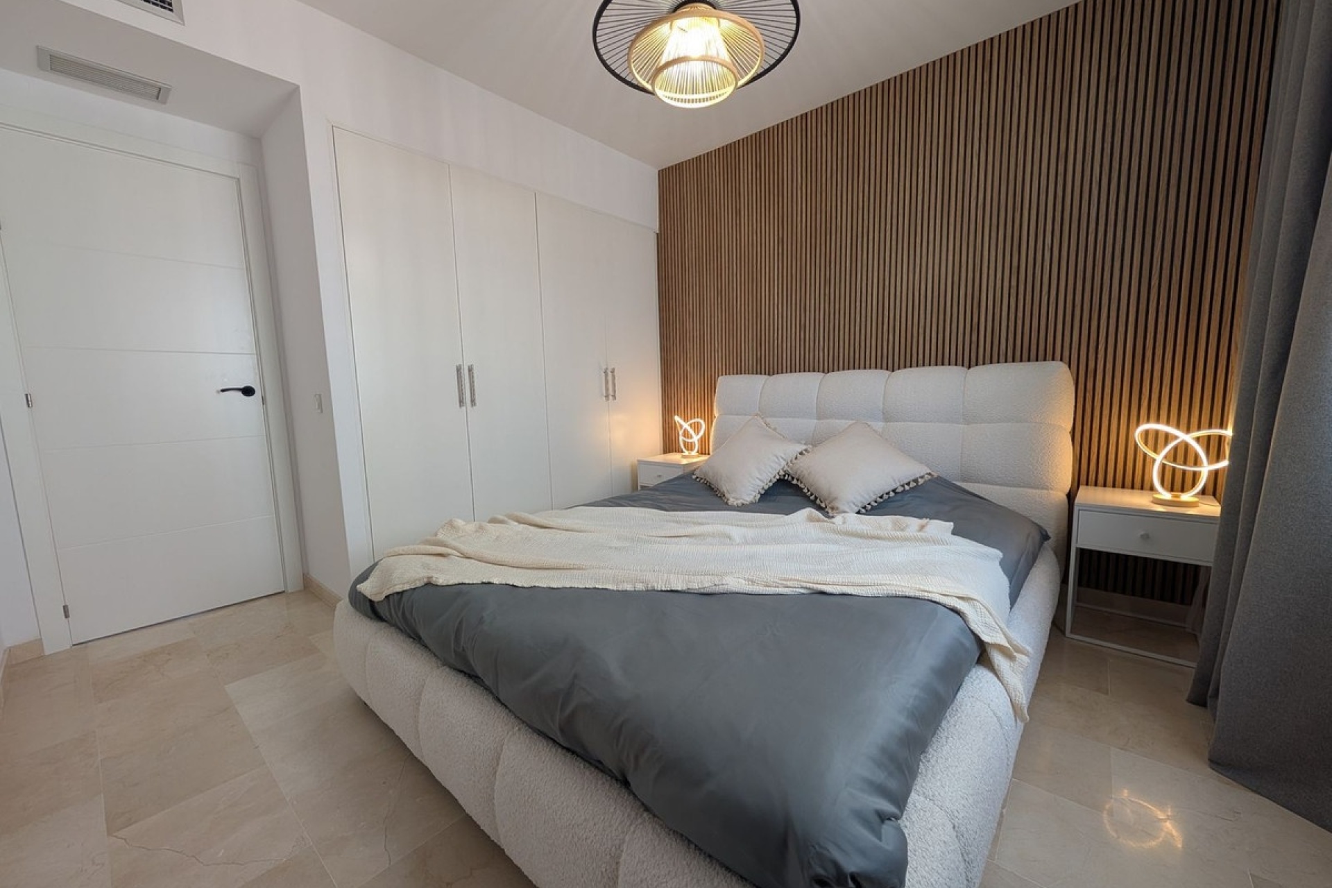Rynek wtórny - apartment - Estepona - New Golden Mile
