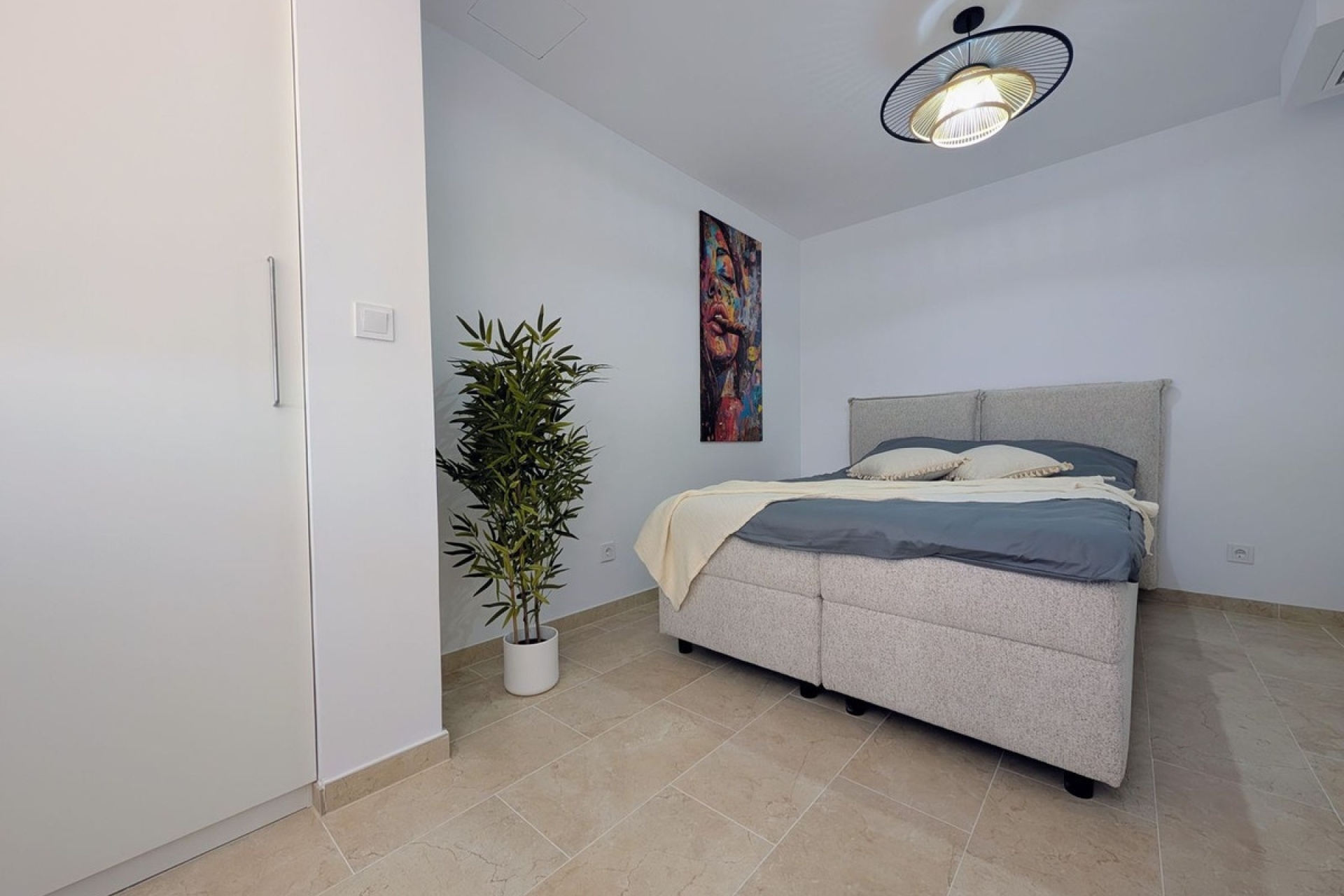 Rynek wtórny - apartment - Estepona - New Golden Mile