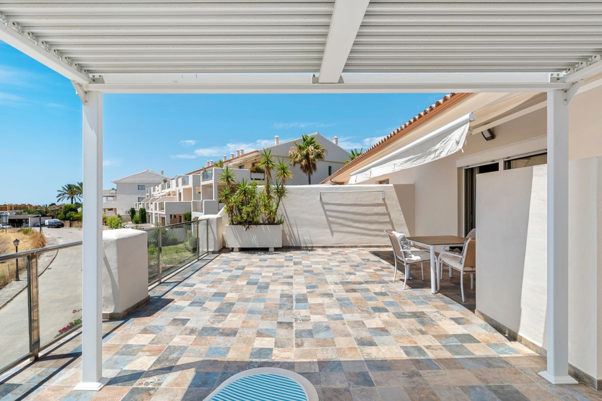 Rynek wtórny - apartment - Estepona - New Golden Mile