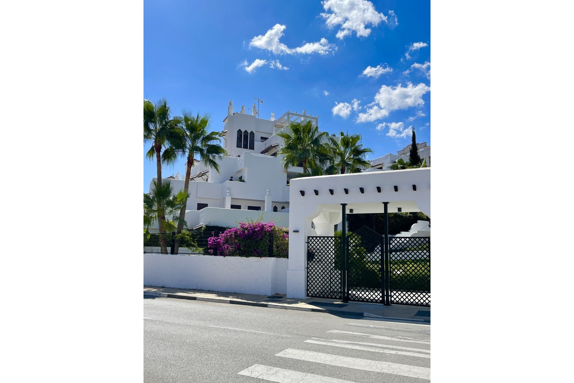 Rynek wtórny - apartment - Estepona - New Golden Mile