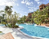 Rynek wtórny - apartment - Estepona - New Golden Mile