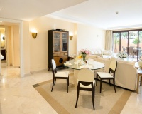 Rynek wtórny - apartment - Estepona - New Golden Mile
