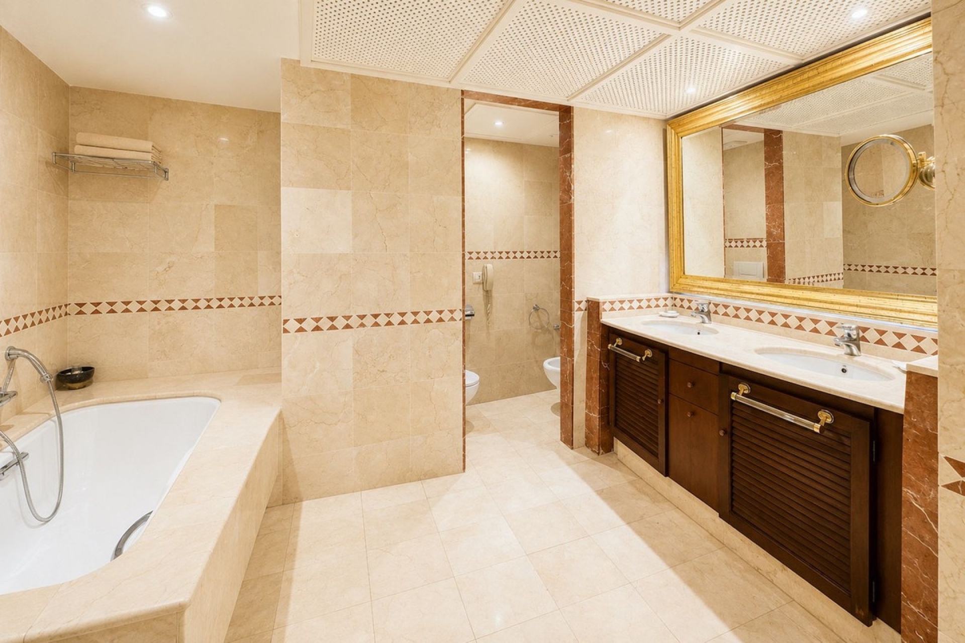 Rynek wtórny - apartment - Estepona - New Golden Mile
