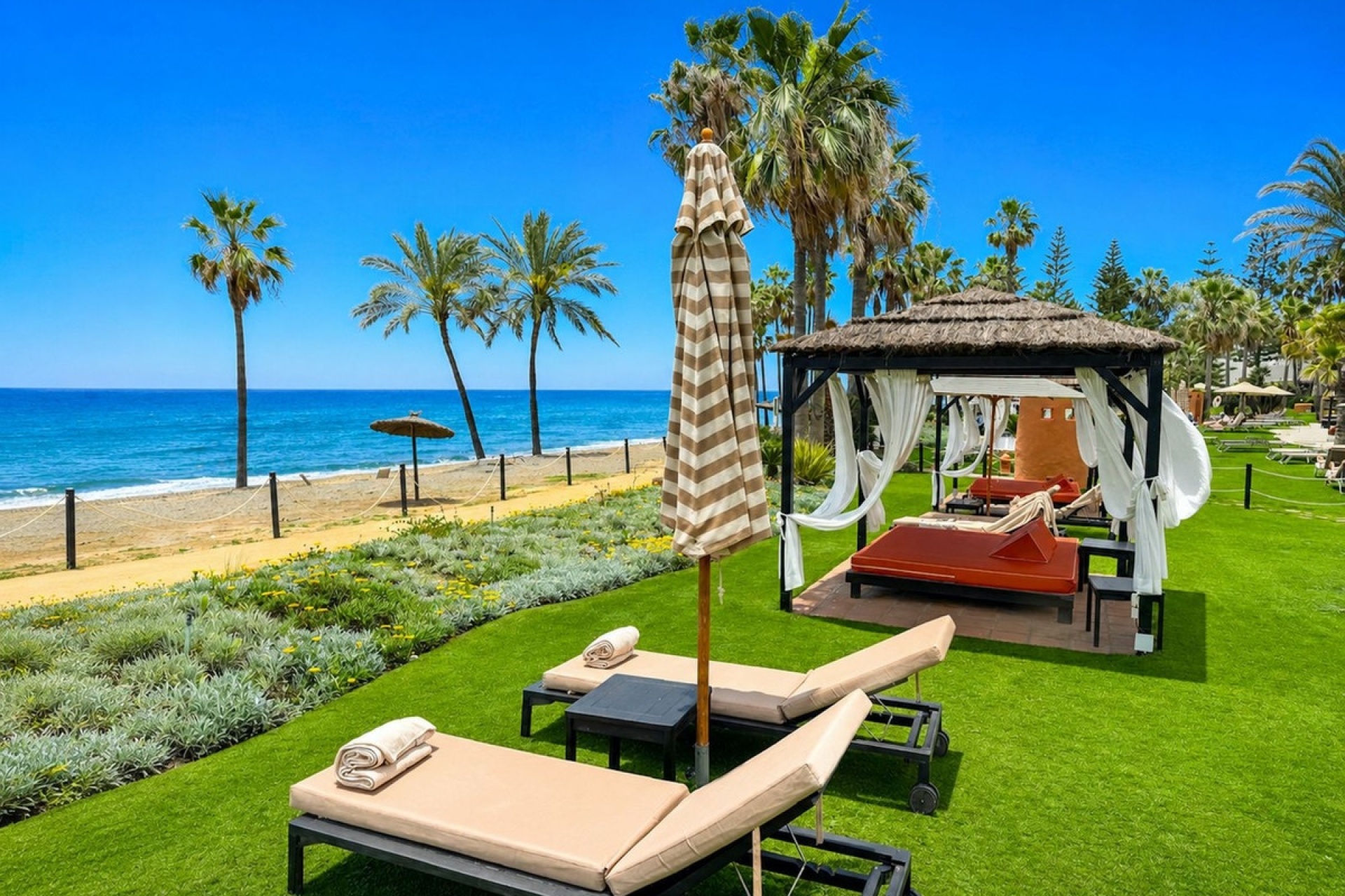 Rynek wtórny - apartment - Estepona - New Golden Mile