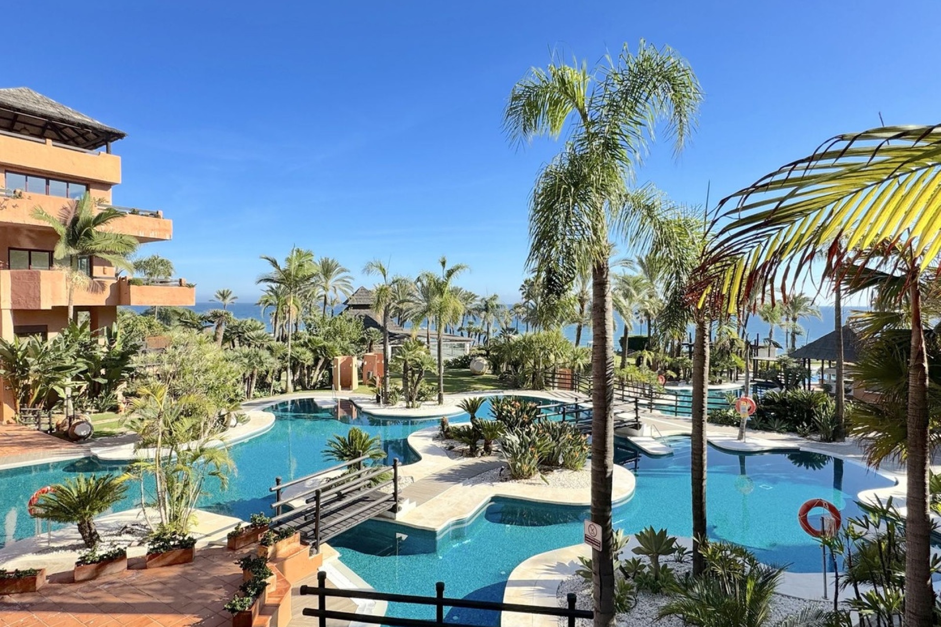 Rynek wtórny - apartment - Estepona - New Golden Mile