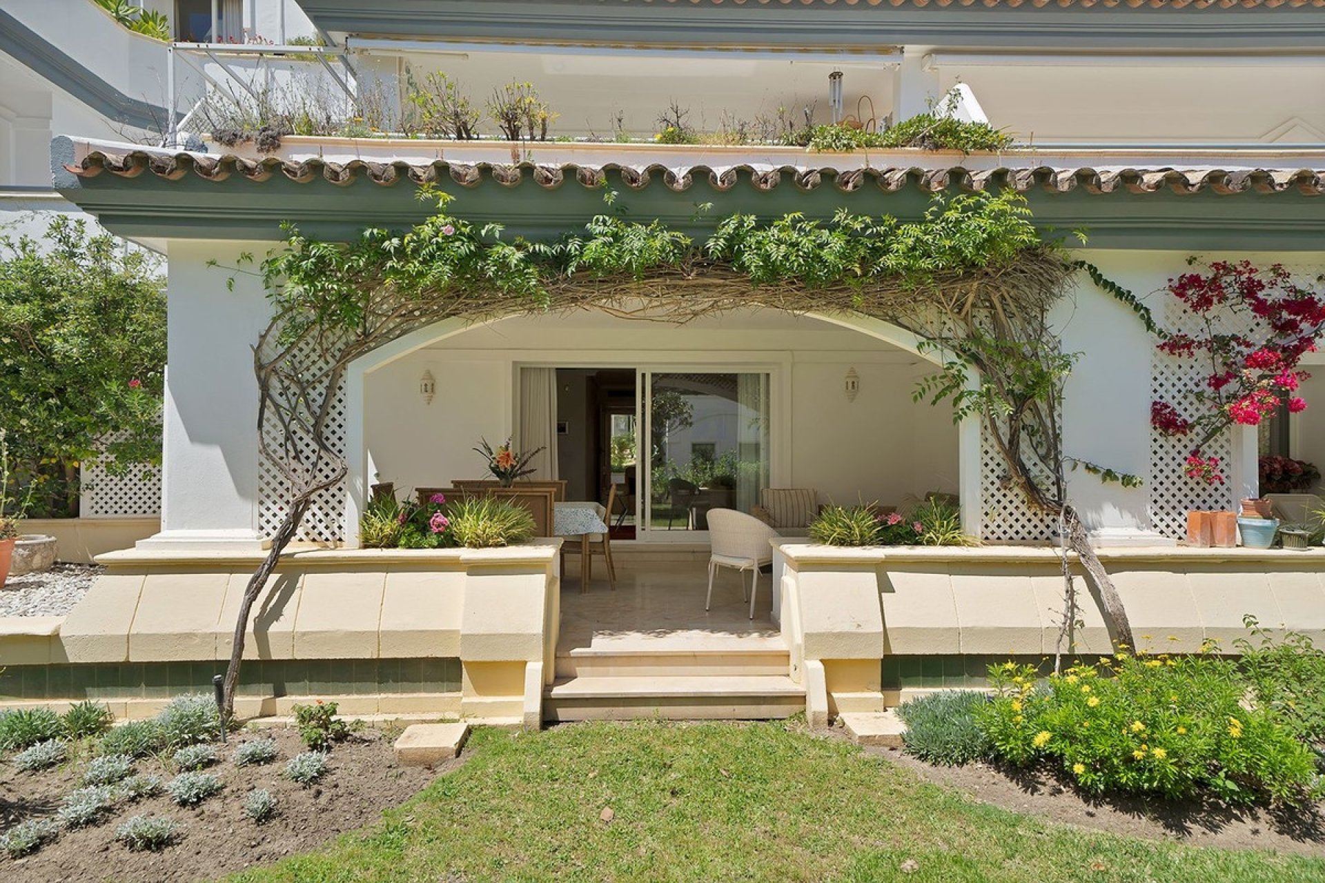Rynek wtórny - apartment - Estepona - New Golden Mile