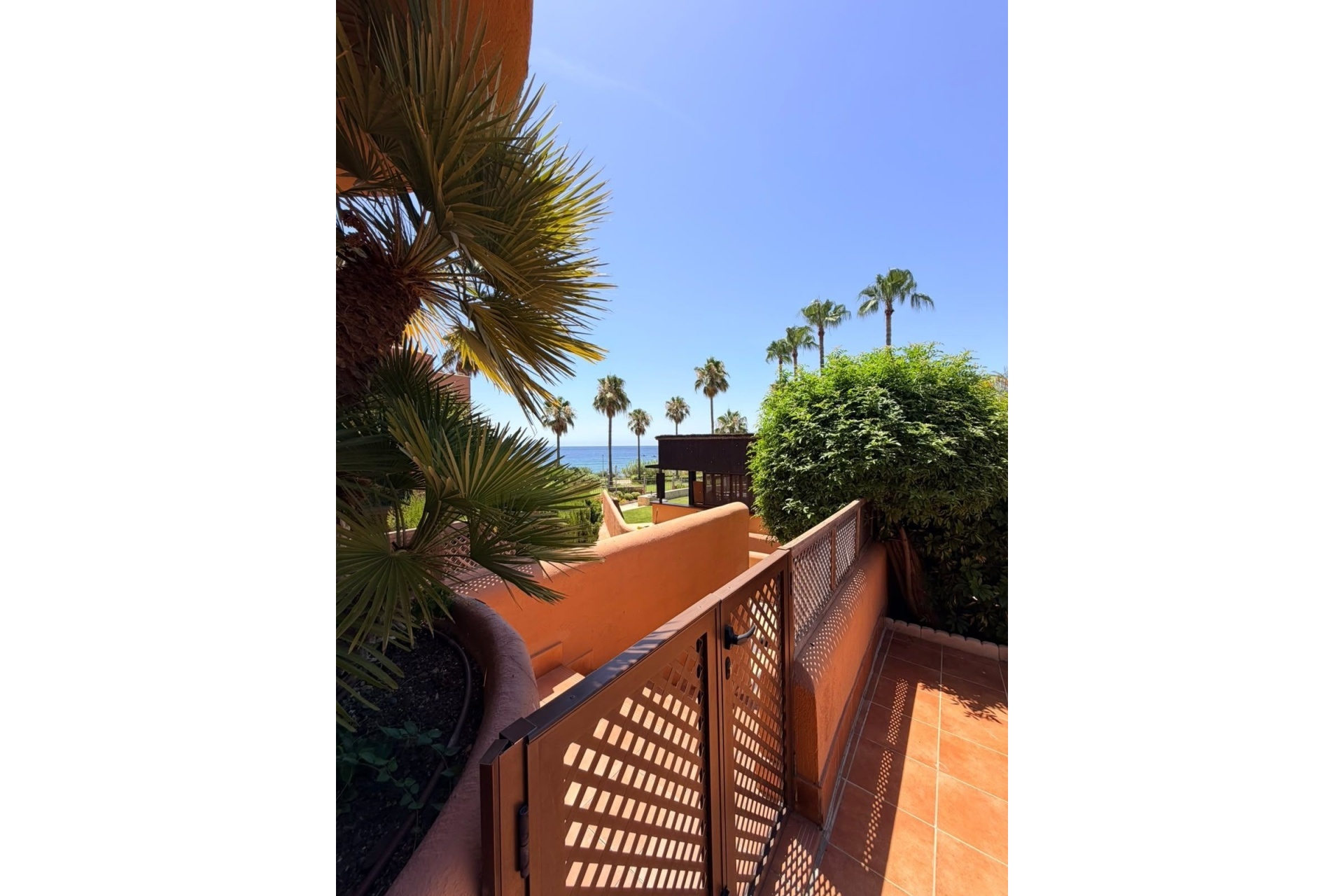 Rynek wtórny - apartment - Estepona - New Golden Mile