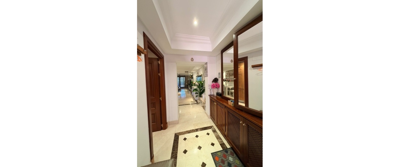 Rynek wtórny - apartment - Estepona - New Golden Mile