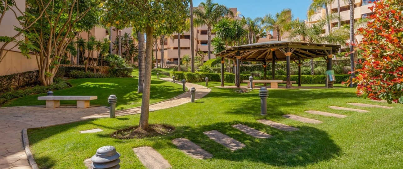 Rynek wtórny - apartment - Estepona - New Golden Mile