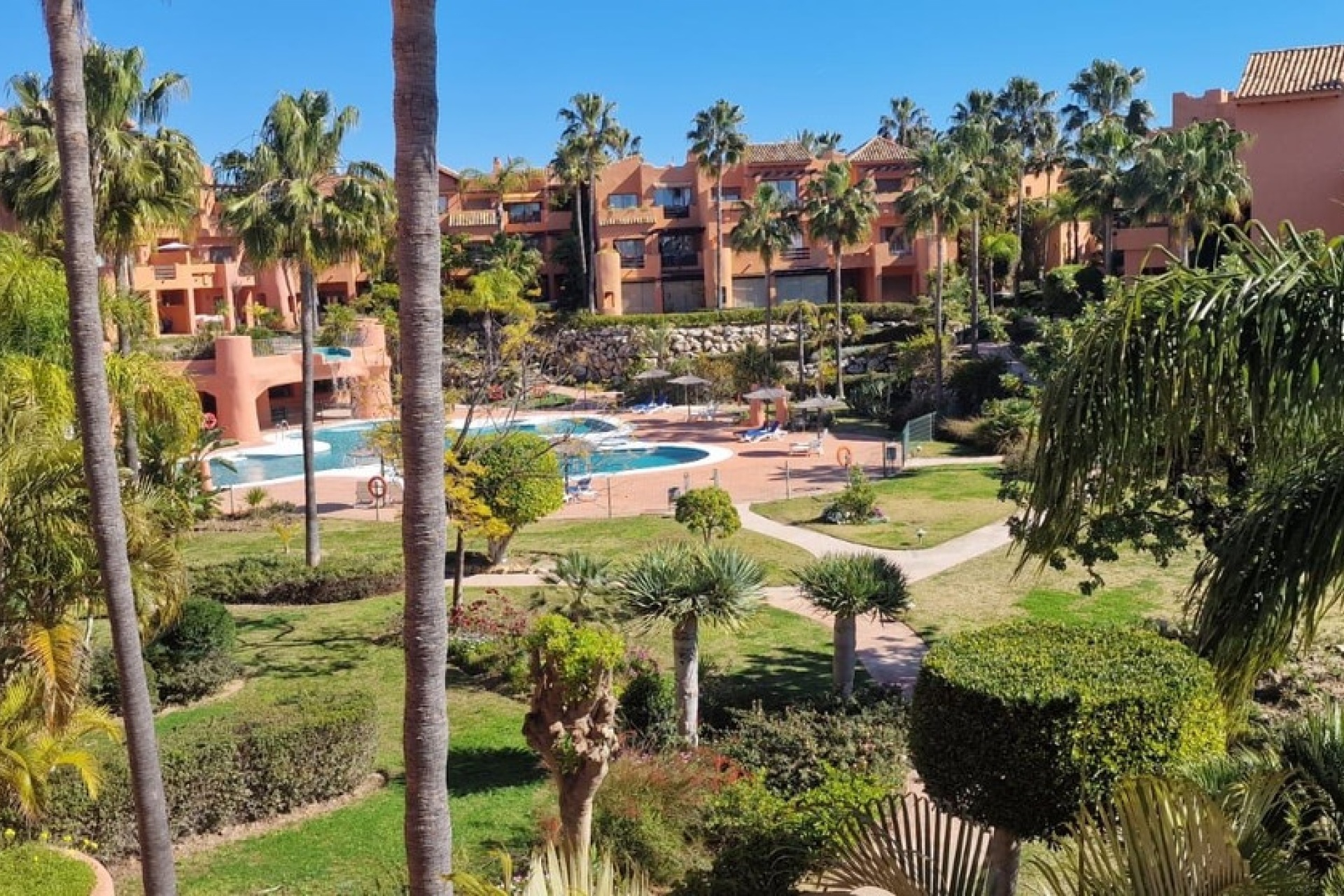Rynek wtórny - apartment - Estepona - New Golden Mile