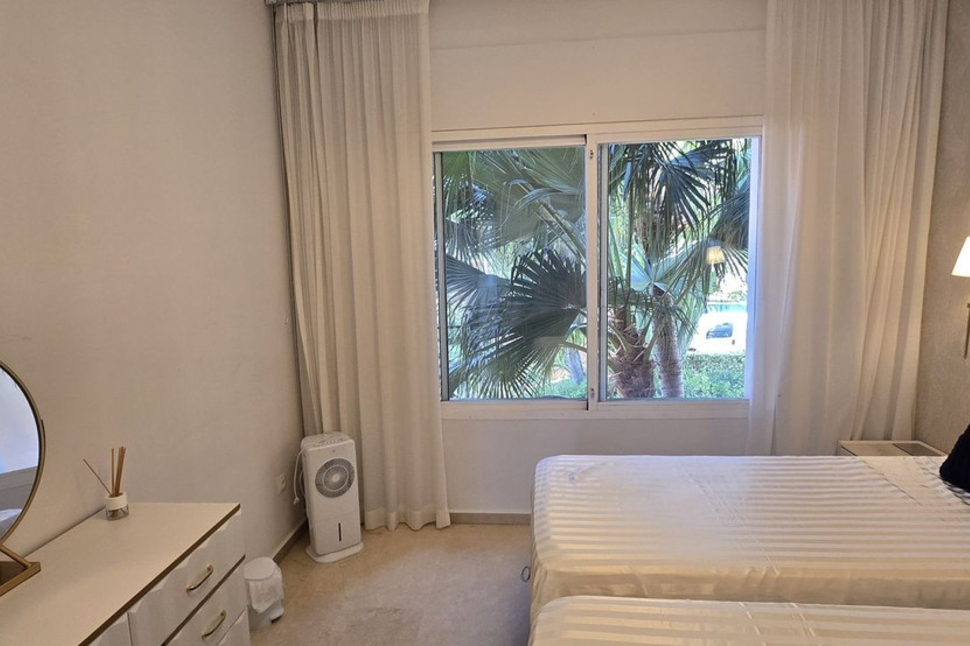 Rynek wtórny - apartment - Estepona - New Golden Mile