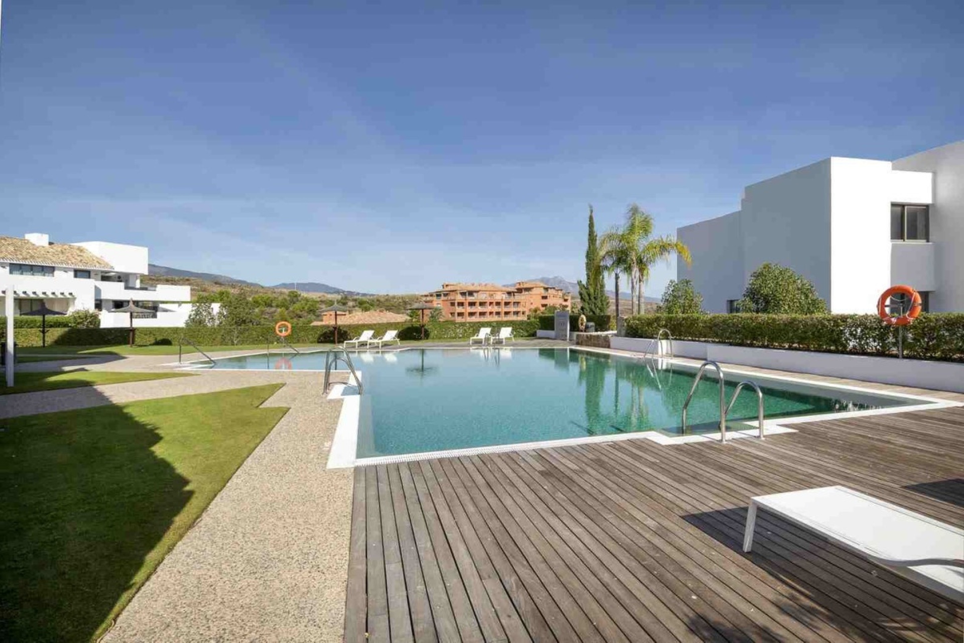 Rynek wtórny - apartment - Estepona - New Golden Mile