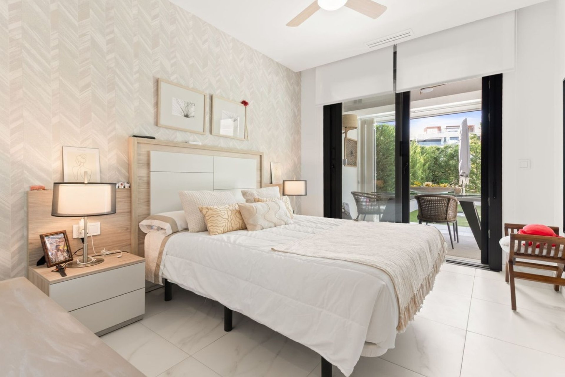 Rynek wtórny - apartment - Estepona - New Golden Mile