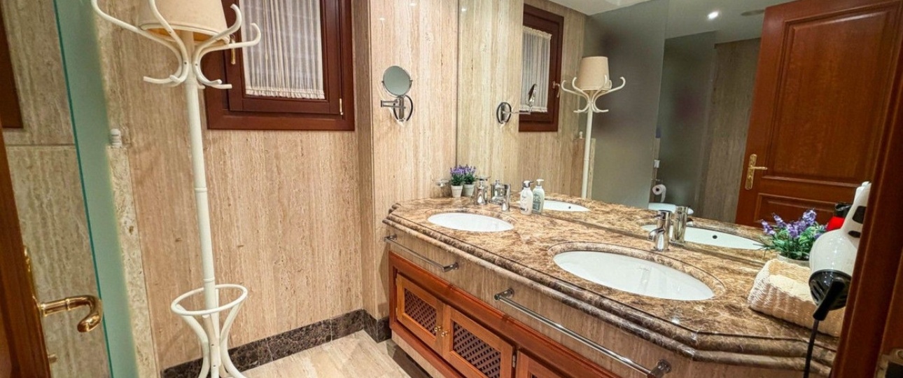 Rynek wtórny - apartment - Estepona - New Golden Mile