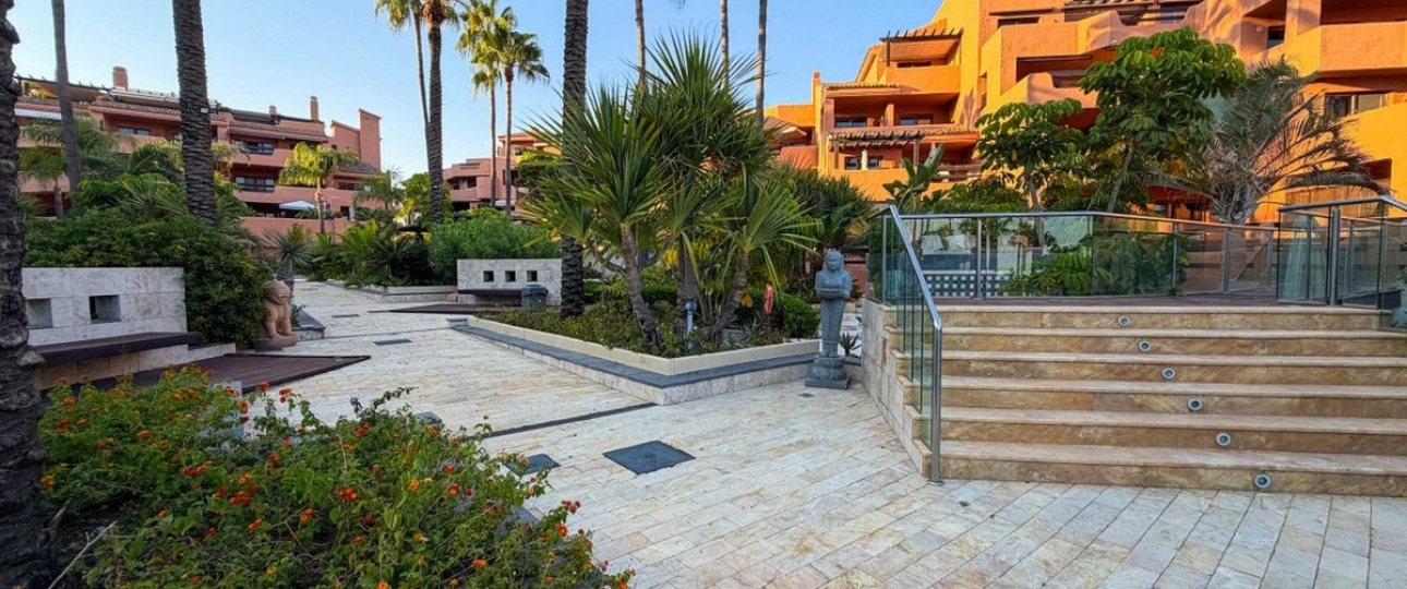Rynek wtórny - apartment - Estepona - New Golden Mile