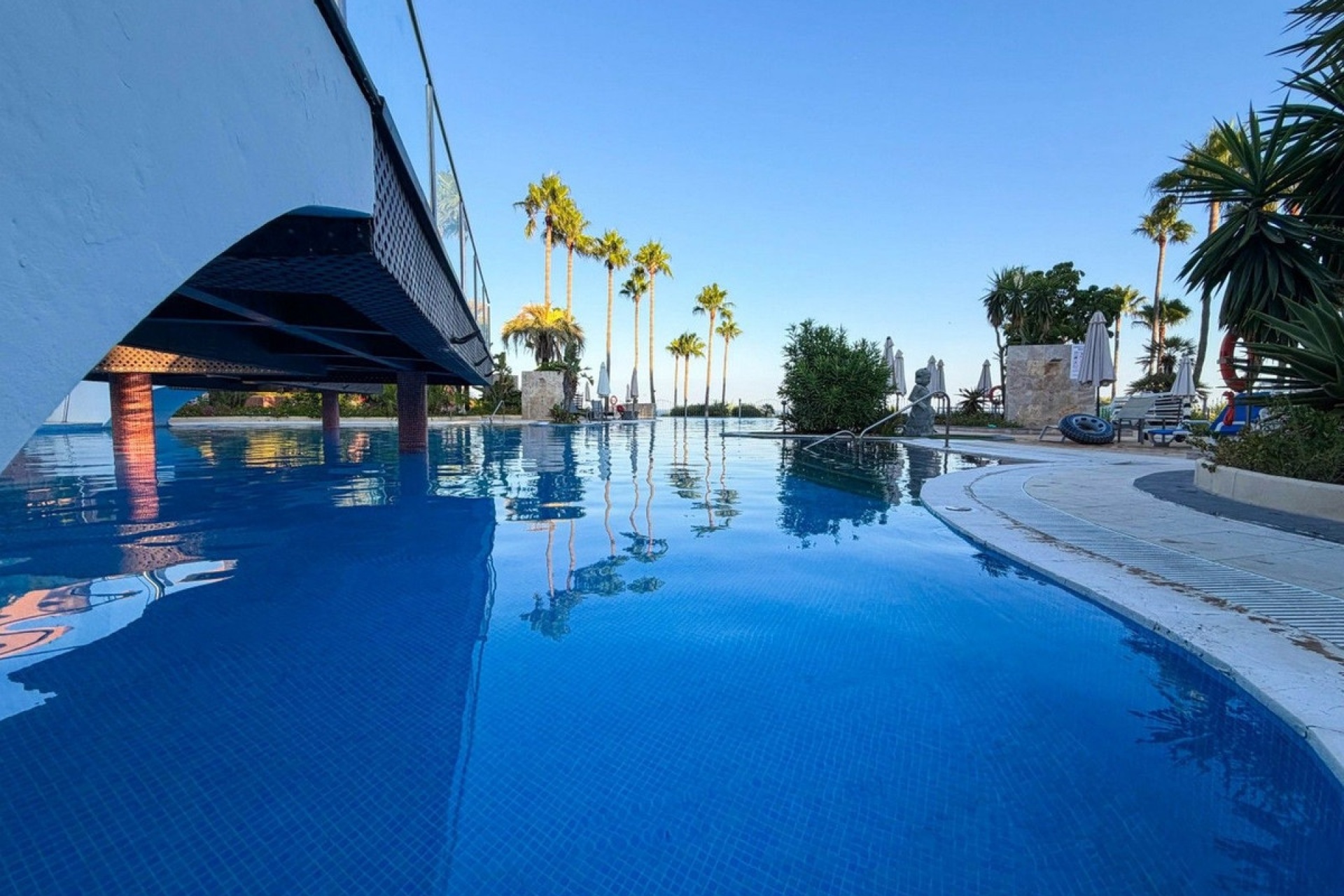 Rynek wtórny - apartment - Estepona - New Golden Mile