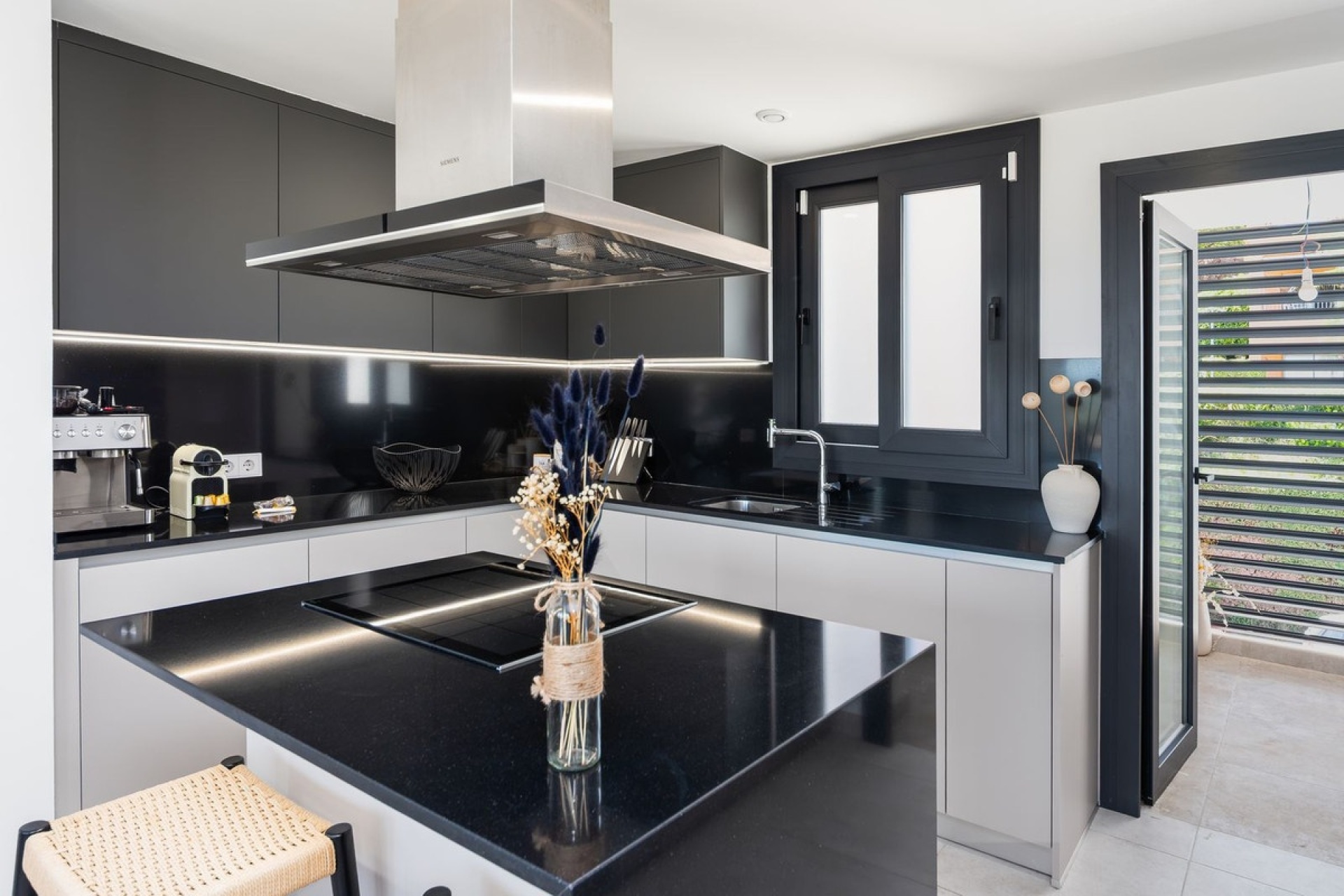 Rynek wtórny - apartment - Estepona - New Golden Mile