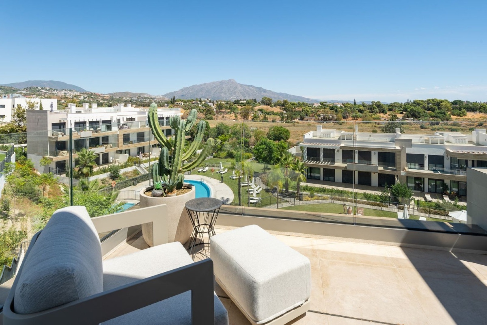 Rynek wtórny - apartment - Estepona - New Golden Mile