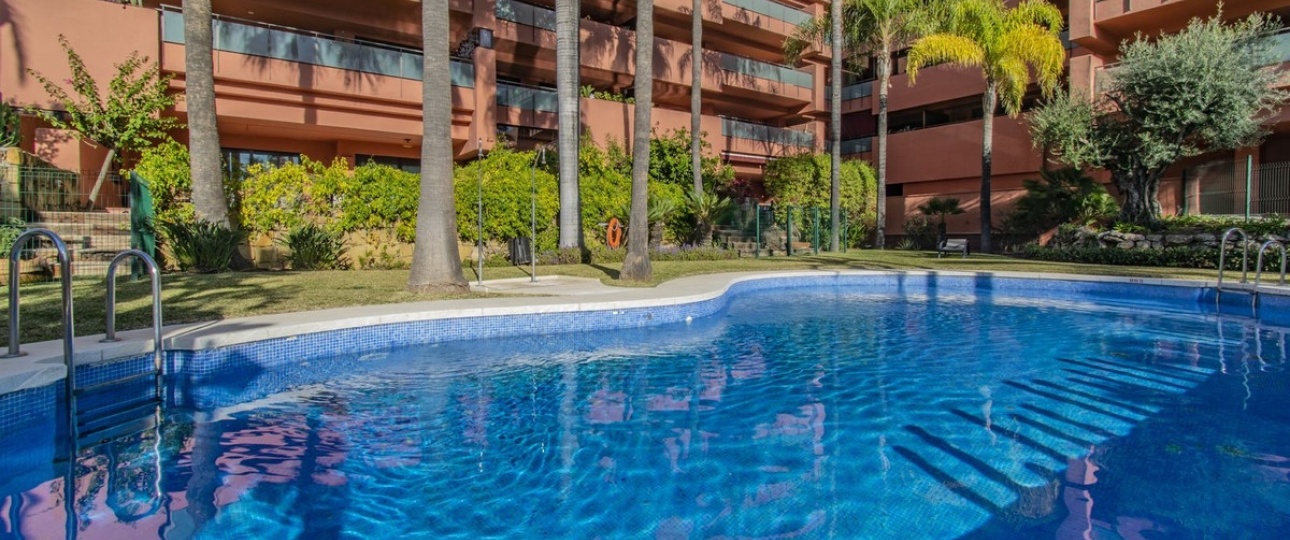 Rynek wtórny - apartment - Estepona - New Golden Mile