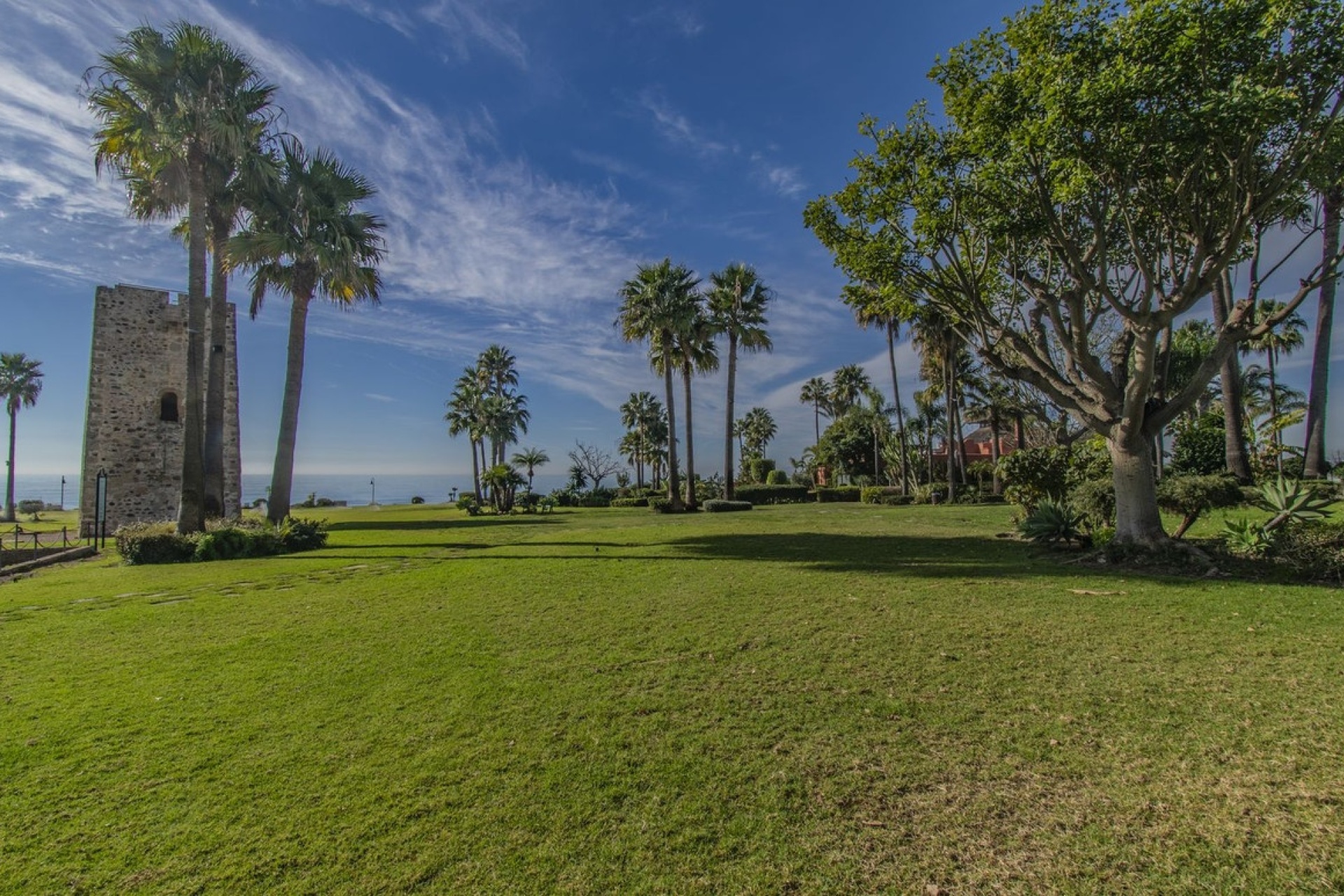 Rynek wtórny - apartment - Estepona - New Golden Mile