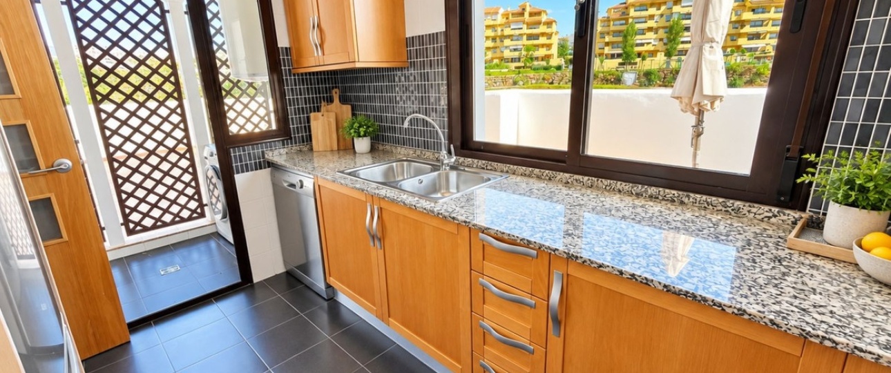 Rynek wtórny - apartment - Estepona - New Golden Mile