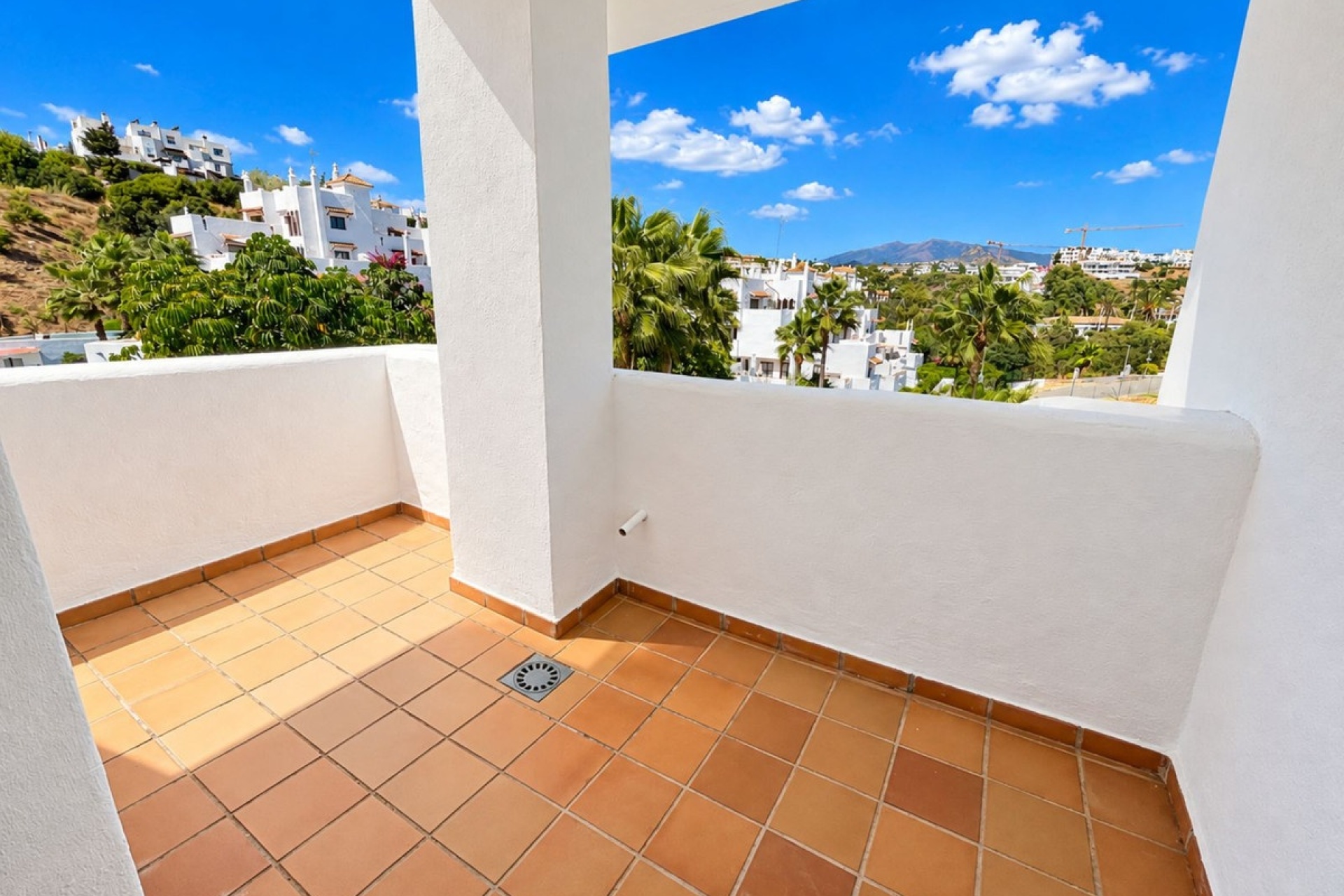 Rynek wtórny - apartment - Estepona - New Golden Mile
