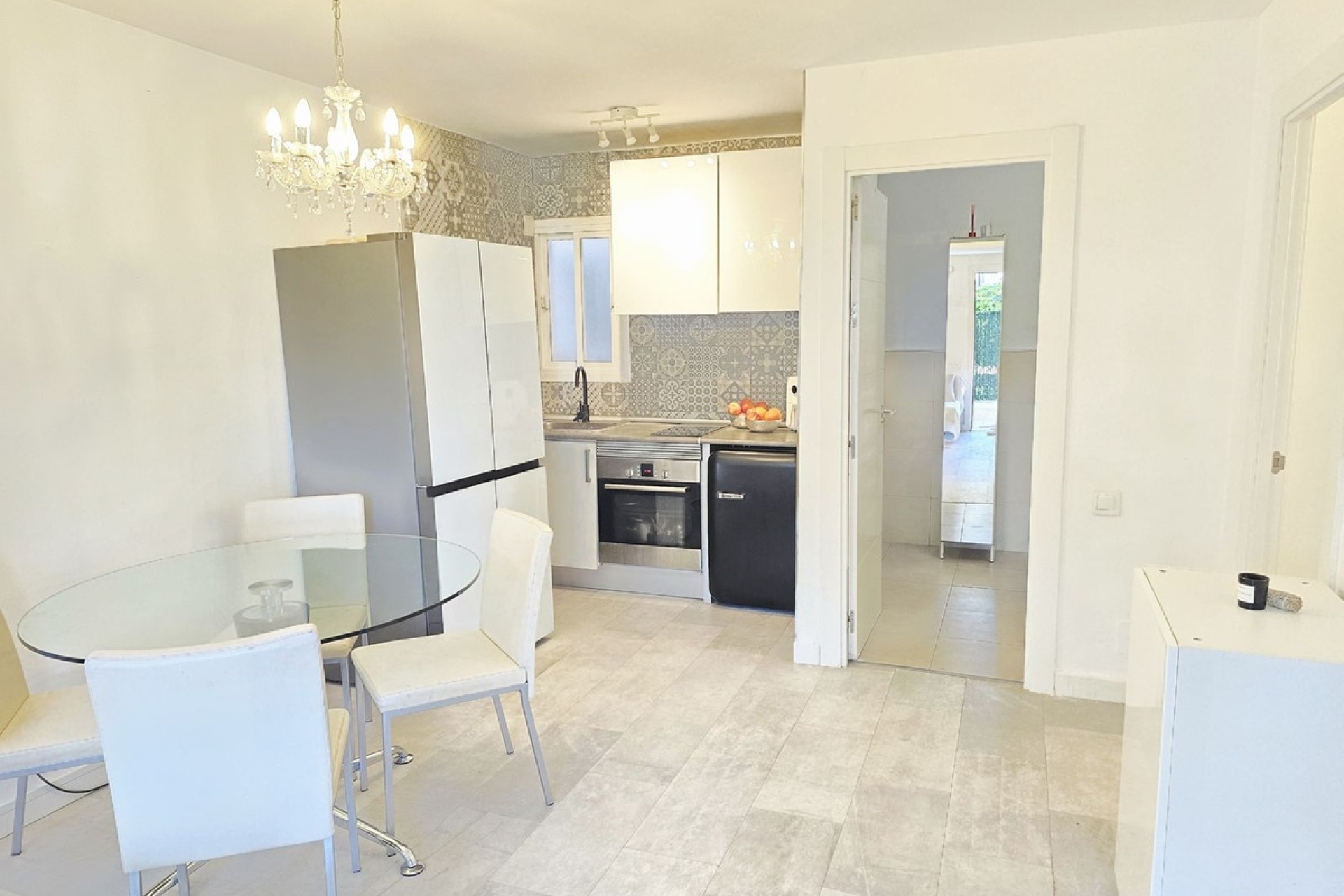 Rynek wtórny - apartment - Estepona - New Golden Mile