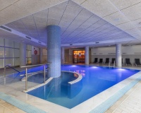 Rynek wtórny - apartment - Estepona - New Golden Mile